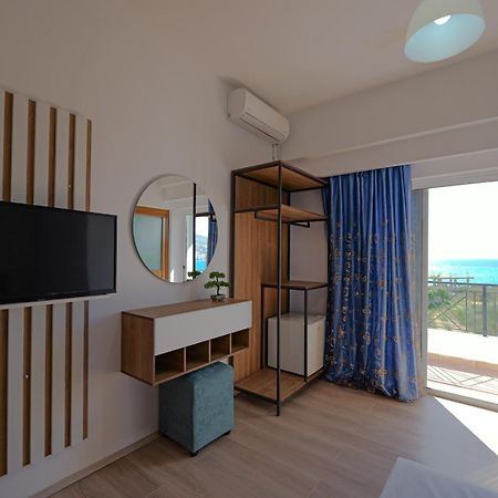Hotel Holiday Sarandë 外观 照片