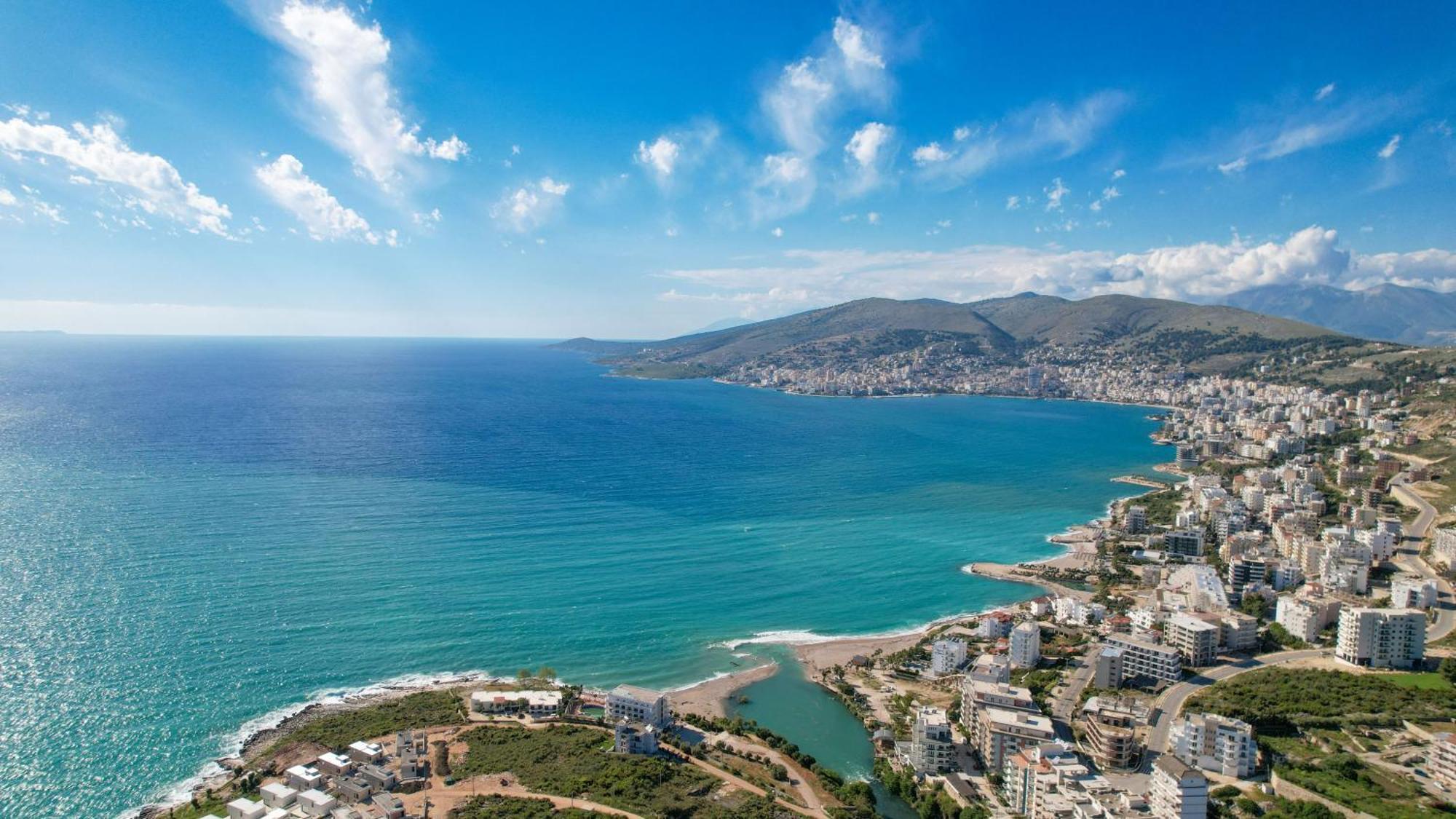 Hotel Holiday Sarandë 外观 照片