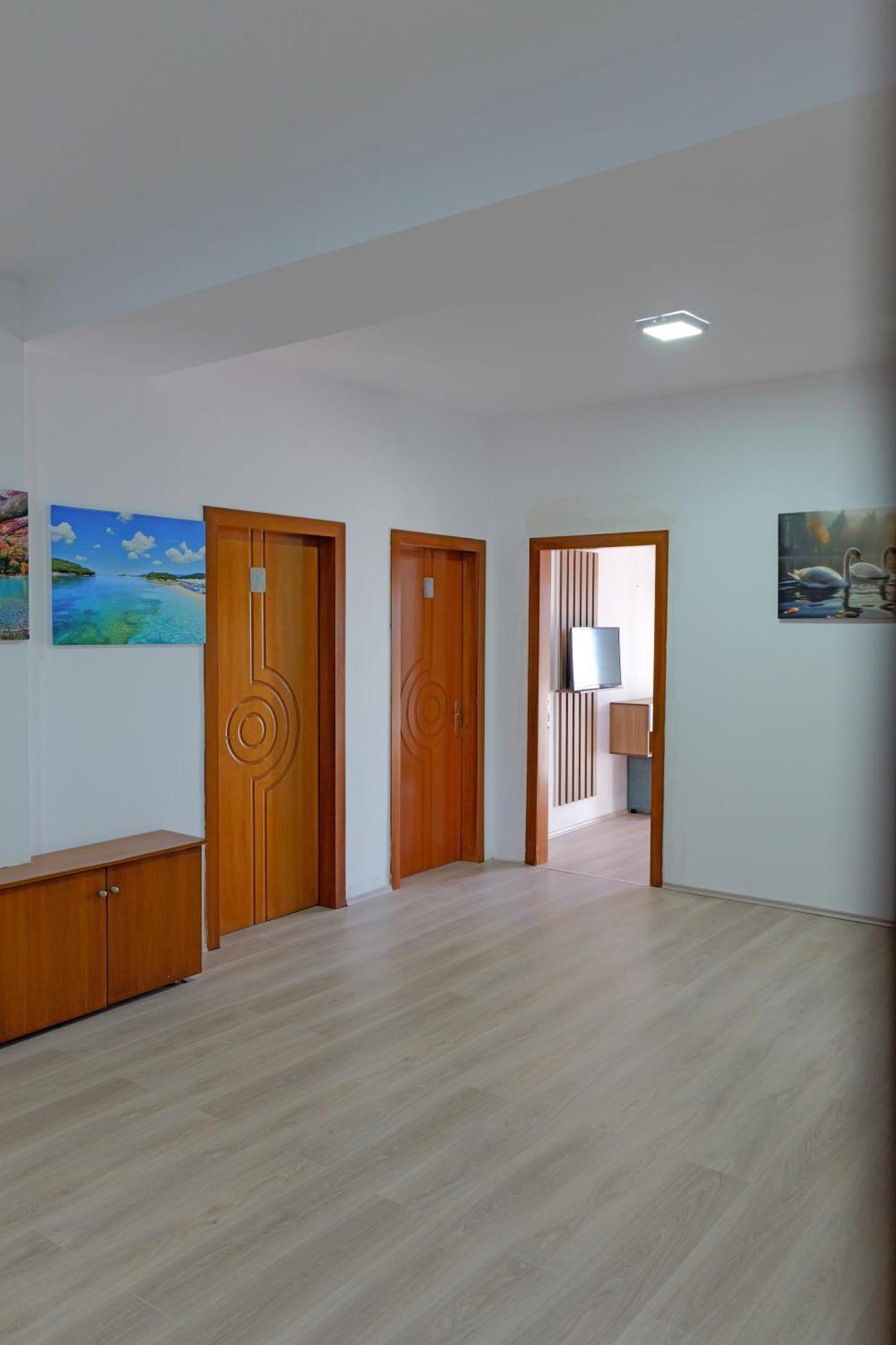 Hotel Holiday Sarandë 外观 照片