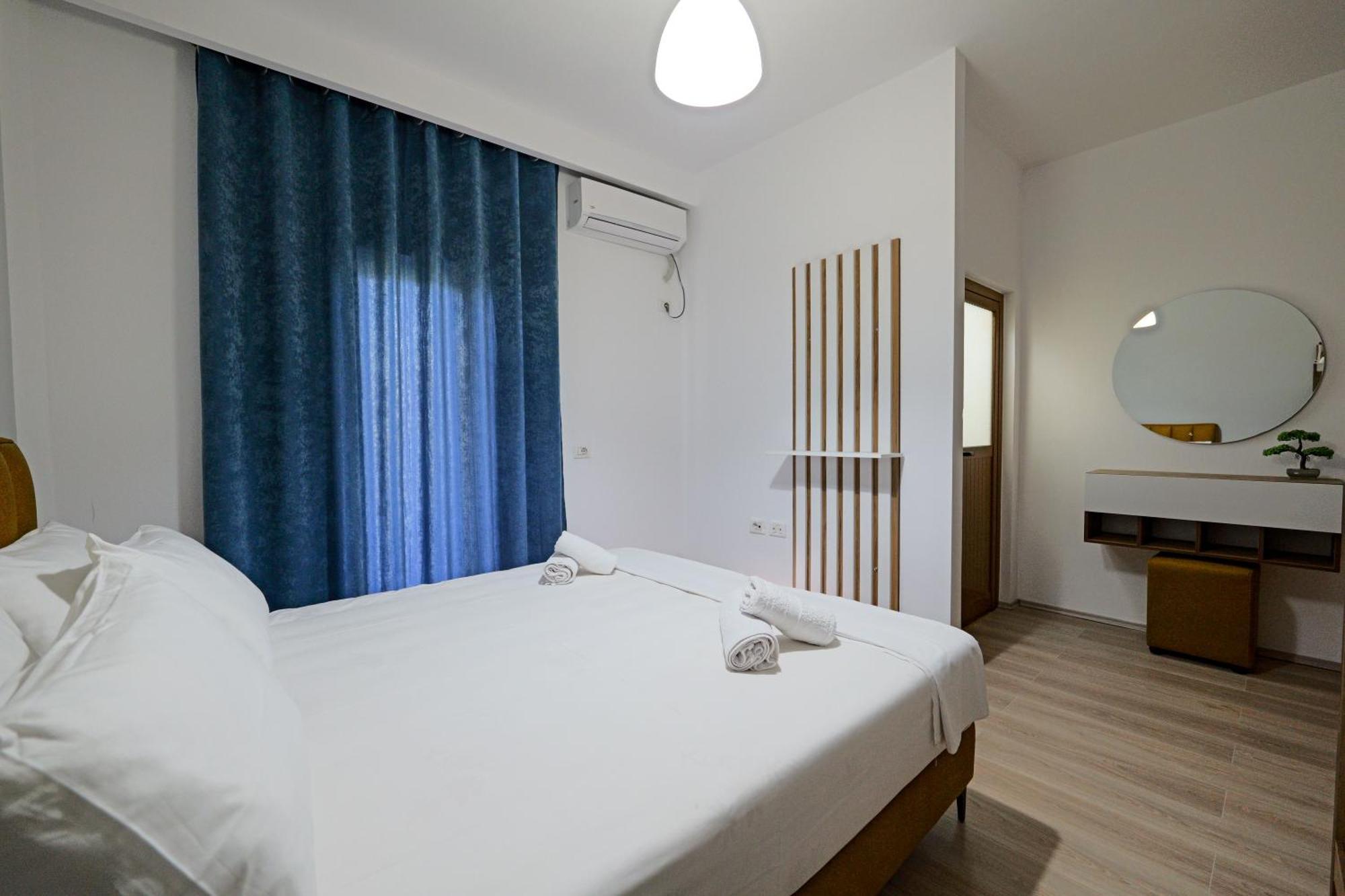 Hotel Holiday Sarandë 外观 照片